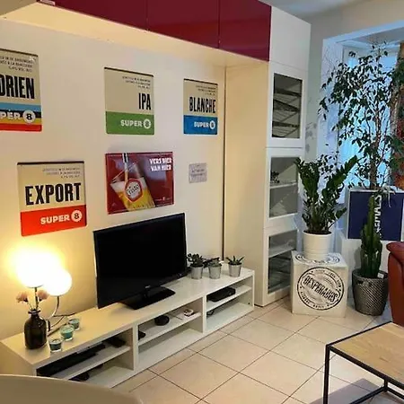90m2 Op 70m Van Het Strand. Appartement Ostende