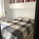 90m2 Op 70m Van Het Strand. Apartment Ostende
